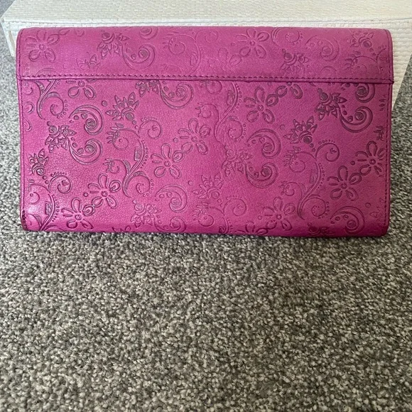 🔥 Clearance Sale - Leather Saddler travel clutch/purse - Picture 4 of 4